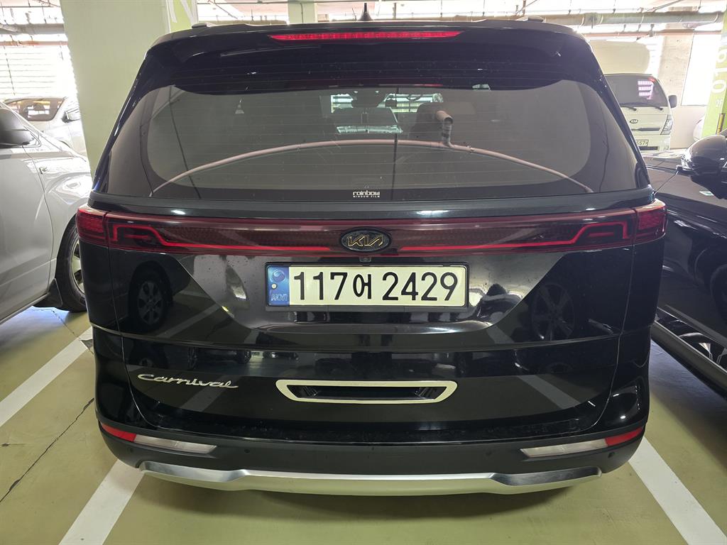KIA Carnival - Vista 2