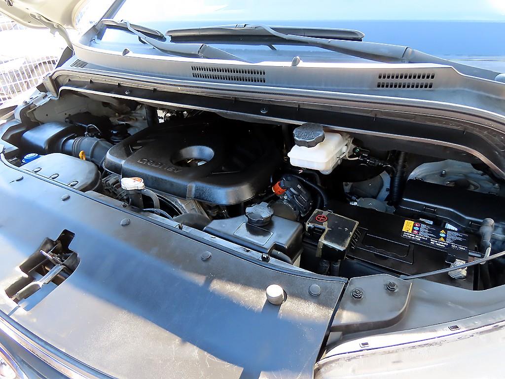 HYUNDAI Starex 2021 Gris - Importación desde Corea - HF Imports Iquique - Foto 15