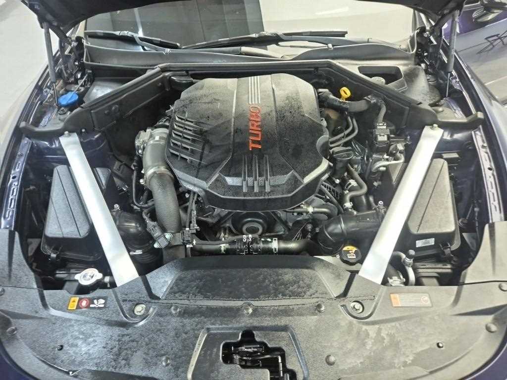 KIA Stinger - Vista 5