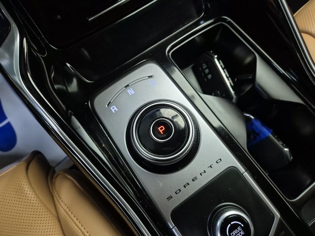 KIA Sorento - Vista 8