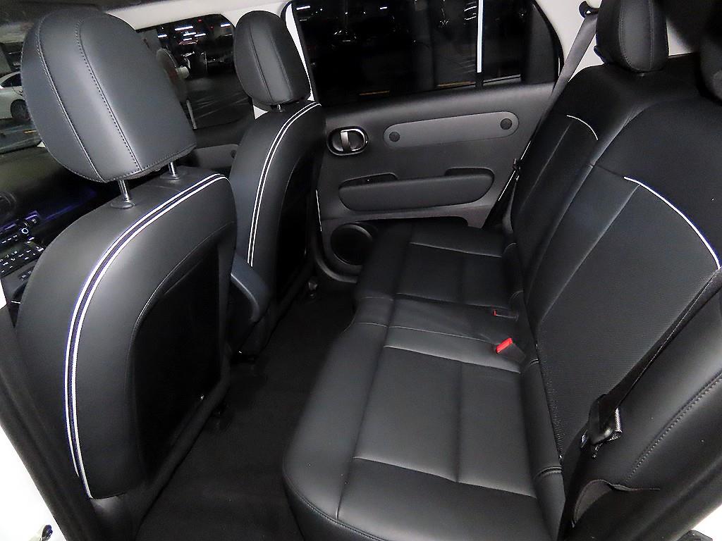 HYUNDAI Casper - Vista 7