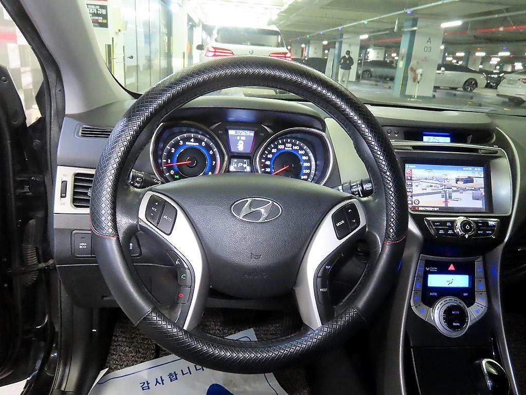 HYUNDAI Avante 2011 Negro - Importación desde Corea - HF Imports Iquique - Foto 13