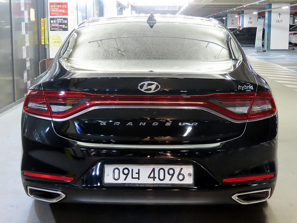 HYUNDAI Grandeur - Vista 5