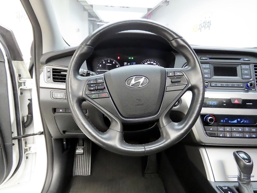 HYUNDAI Sonata - Vista 7