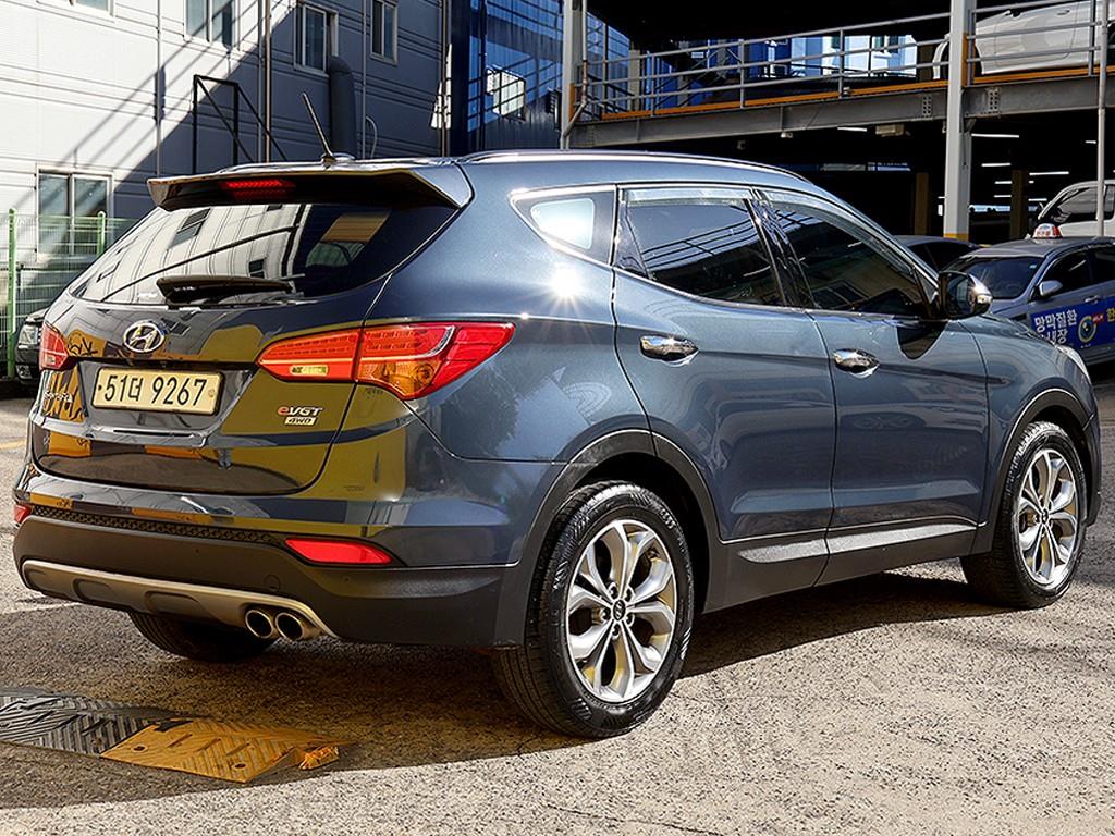 HYUNDAI Santa Fe - Vista 7