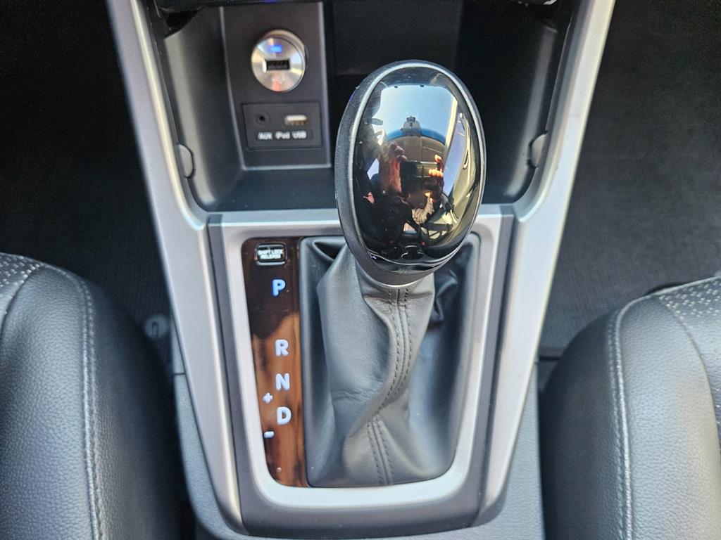 HYUNDAI Avante - Vista 9