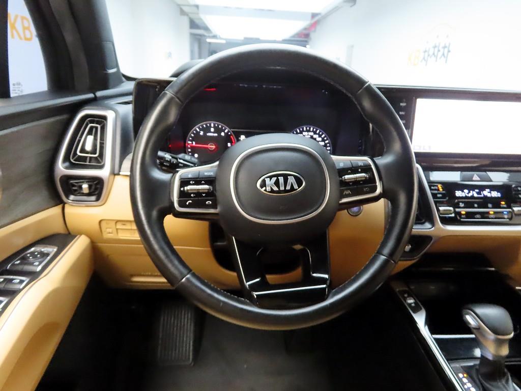 KIA Sorento - Vista 8