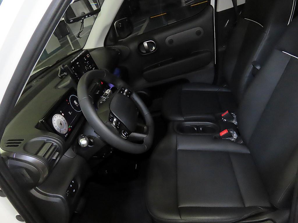 HYUNDAI Casper - Vista 6