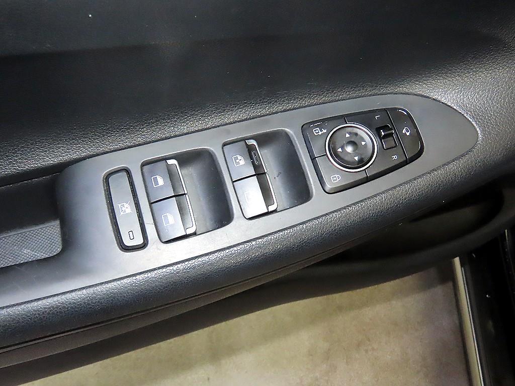 HYUNDAI Grandeur 2018 Negro - Importación desde Corea - HF Imports Iquique - Foto 13