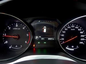 KIA Carnival - Vista 12