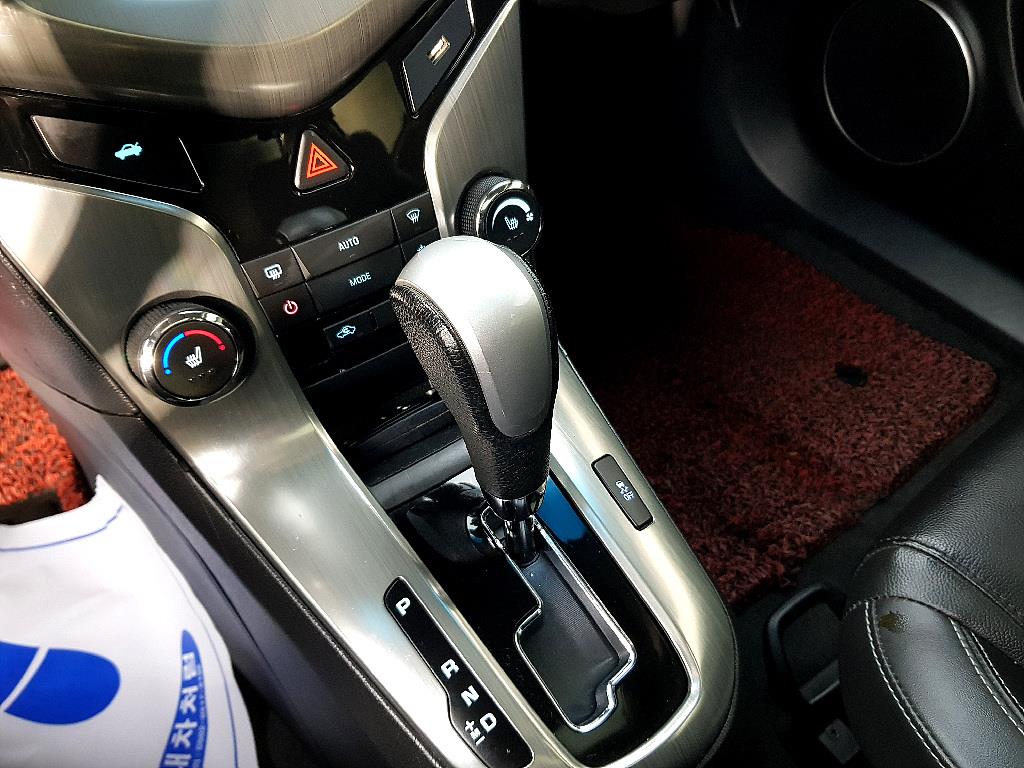 Chevrolet Cruise 2015 Negro - Importación desde Corea - HF Imports Iquique - Foto 13