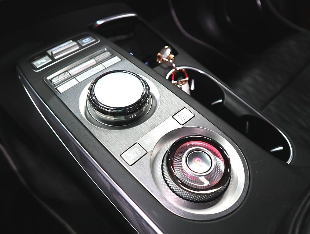 Genesis GV70 2022 Blanco - Importación desde Corea - HF Imports Iquique - Foto 13