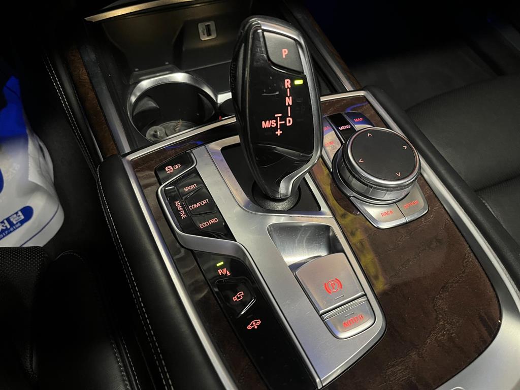 BMW 7 Series 2016 Gris - Importación desde Corea - HF Imports Iquique - Foto 19