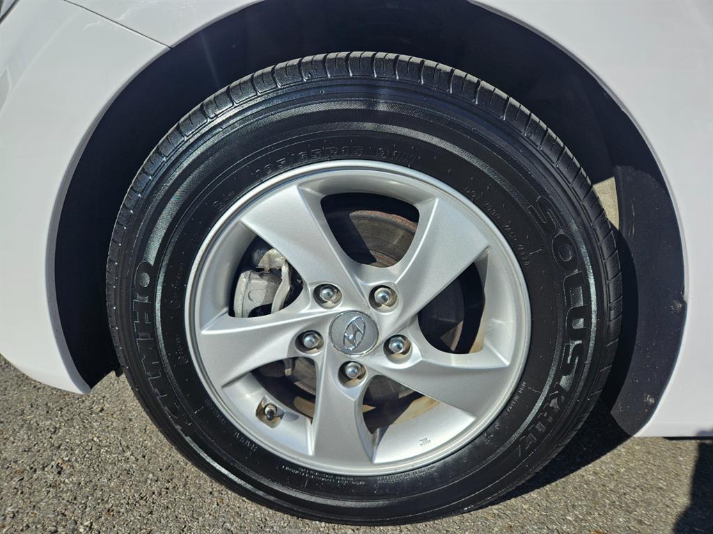 HYUNDAI Avante 2016 Blanco - Importación desde Corea - HF Imports Iquique - Foto 19