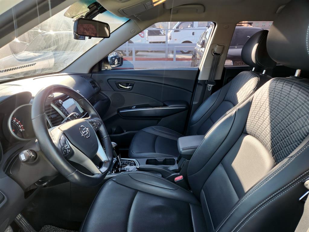 Ssangyong Tivoli - Vista 10