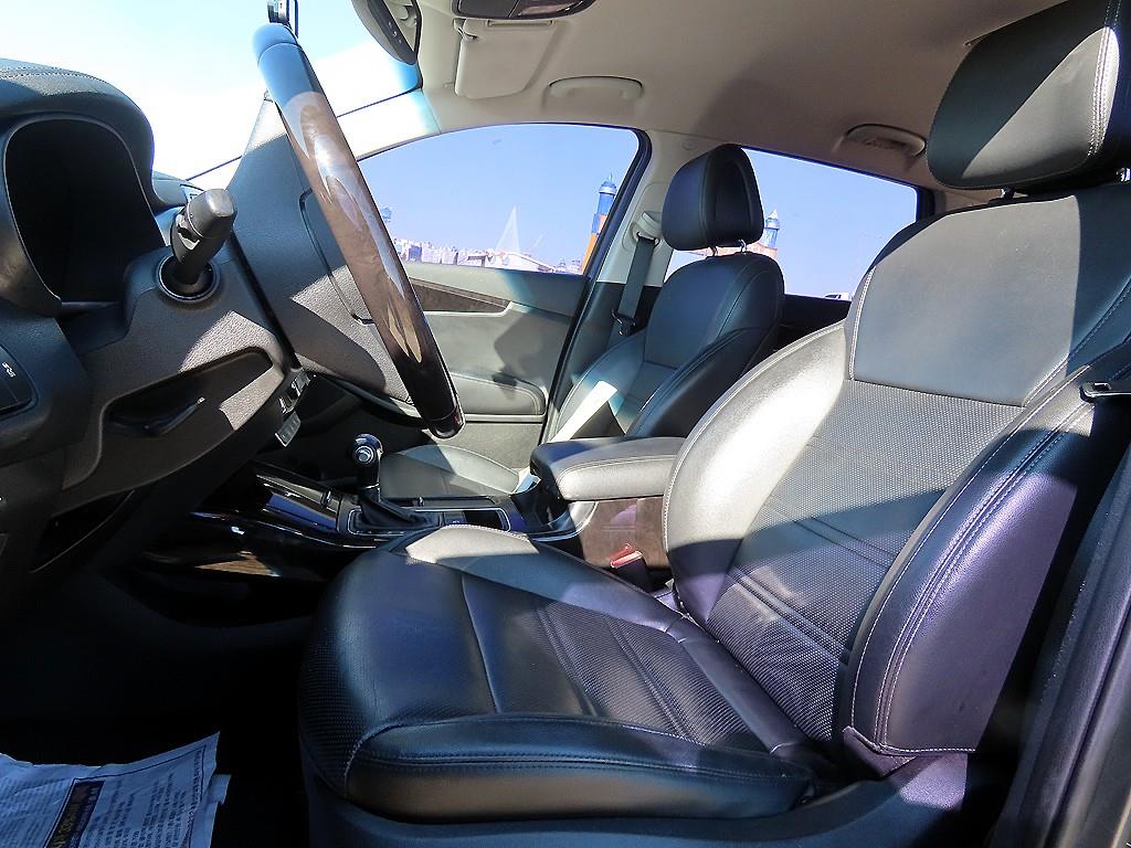 KIA Sorento - Vista 5