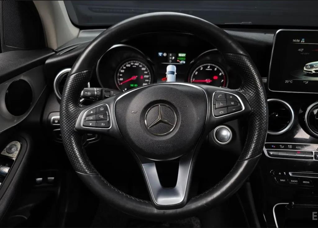 Mercedes Benz GLC Class 2018 Blanco - Importación desde Corea - HF Imports Iquique - Foto 13