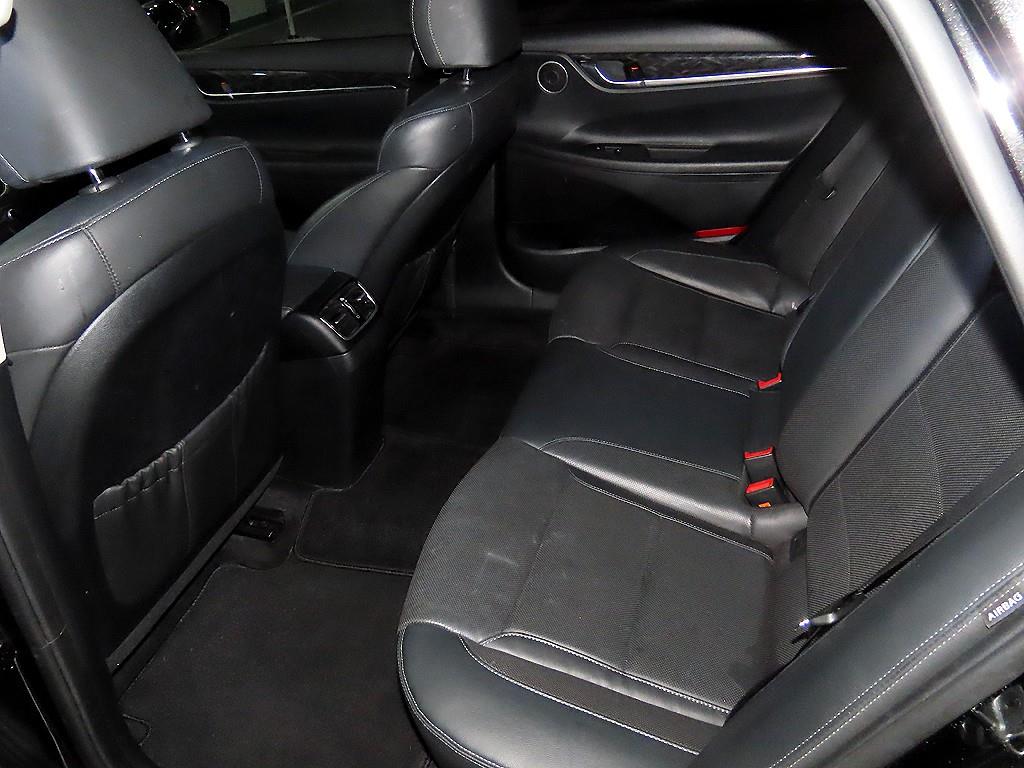 HYUNDAI Grandeur - Vista 7