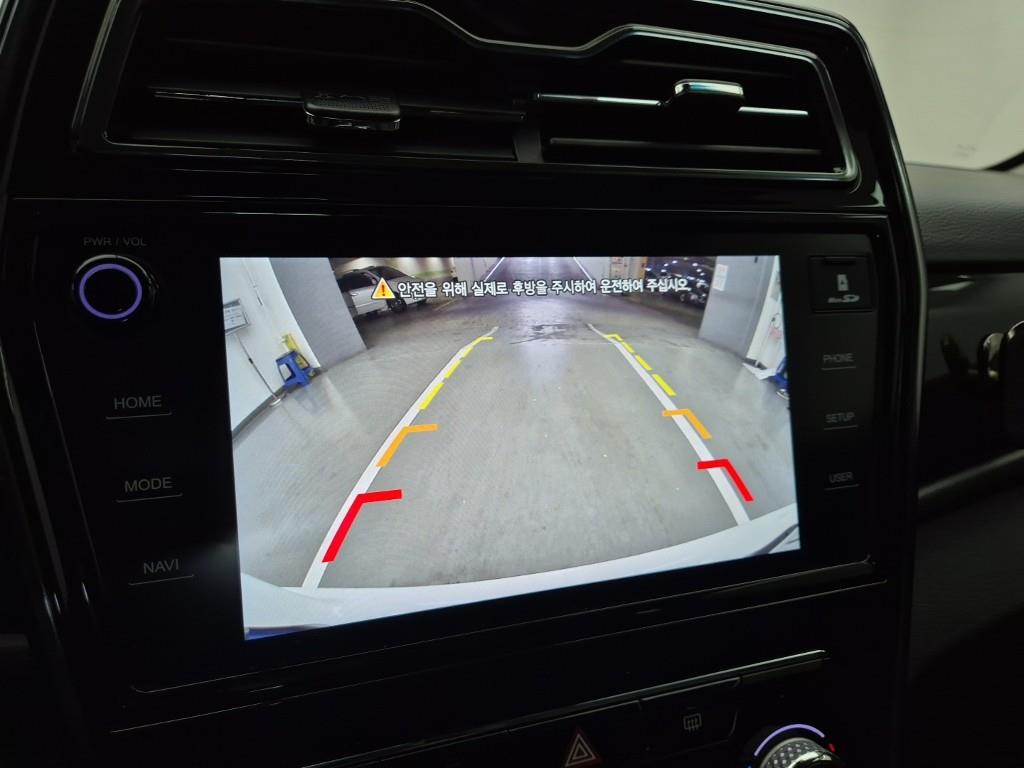 Ssangyong Tivoli 2023 Blanco - Importación desde Corea - HF Imports Iquique - Foto 14