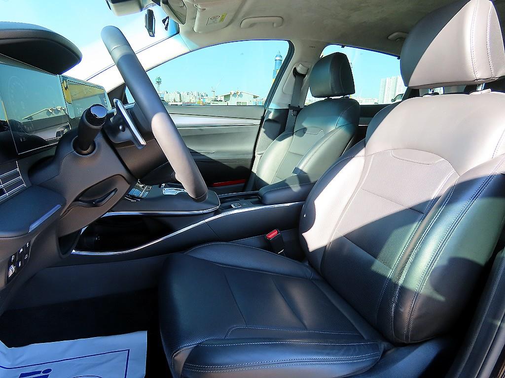 HYUNDAI Grandeur - Vista 5