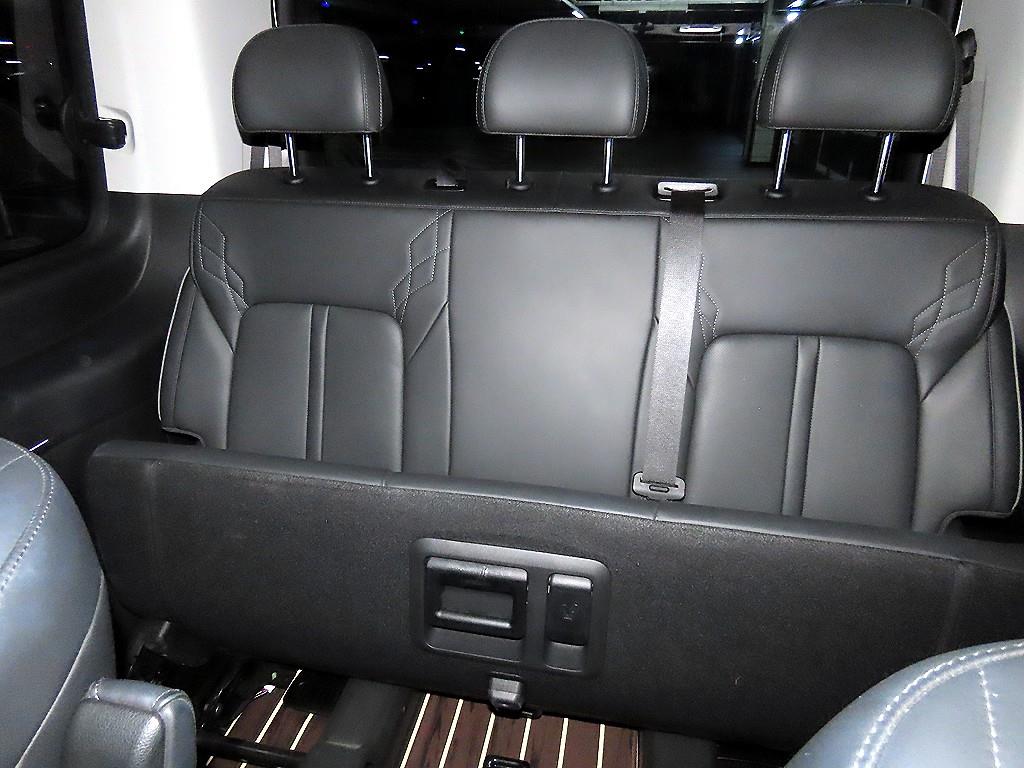 HYUNDAI Staria - Vista 8