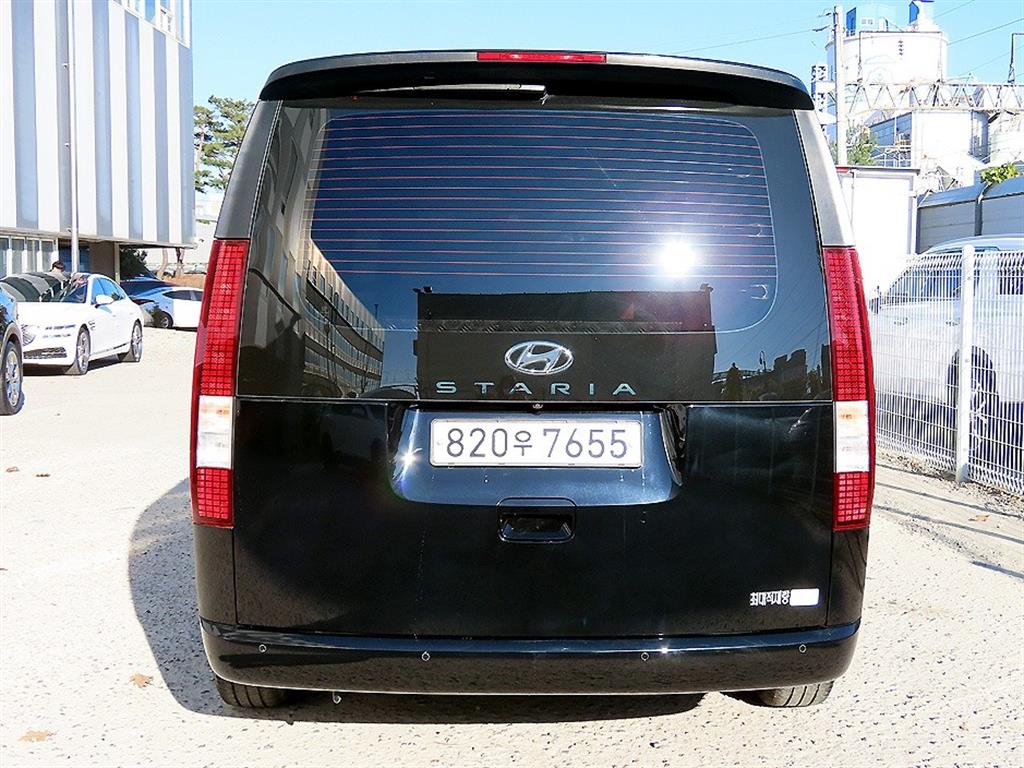 HYUNDAI Staria - Vista 4