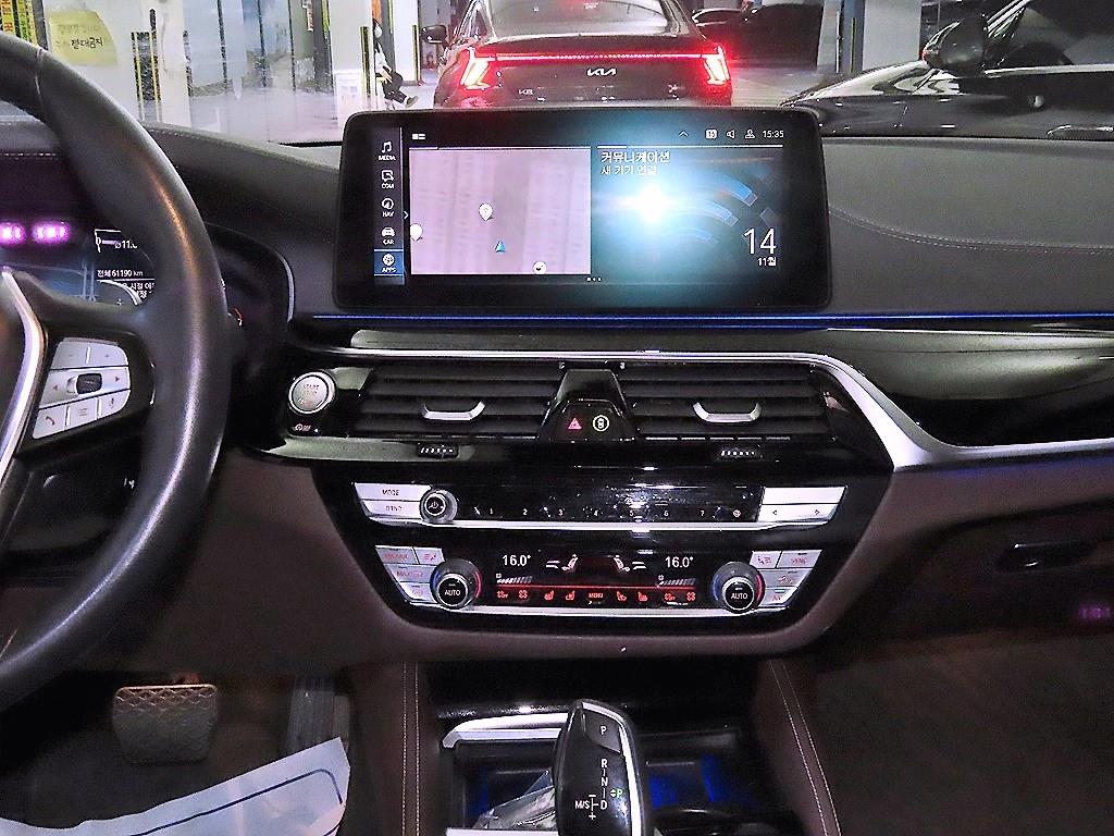 BMW 5 Series - Vista 11