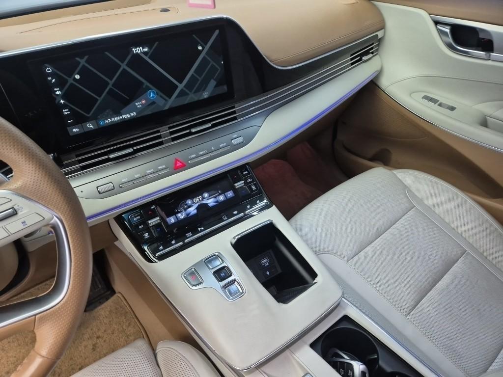 HYUNDAI Grandeur - Vista 9