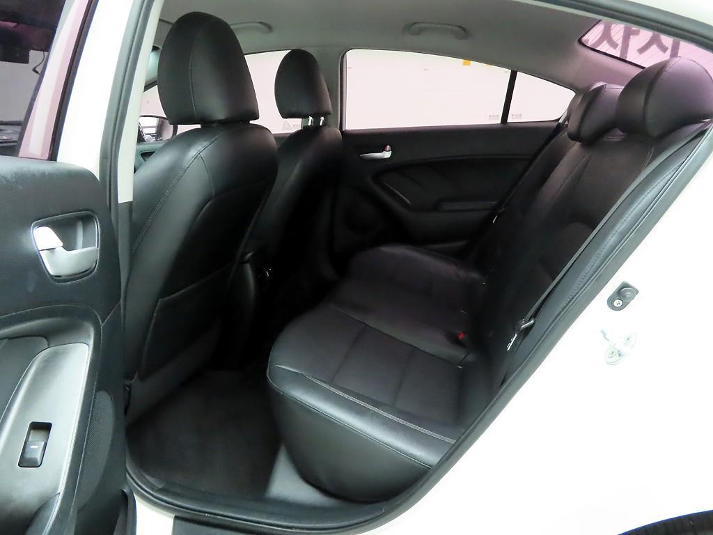 KIA K3 2015 Blanco - Importación desde Corea - HF Imports Iquique - Foto 14