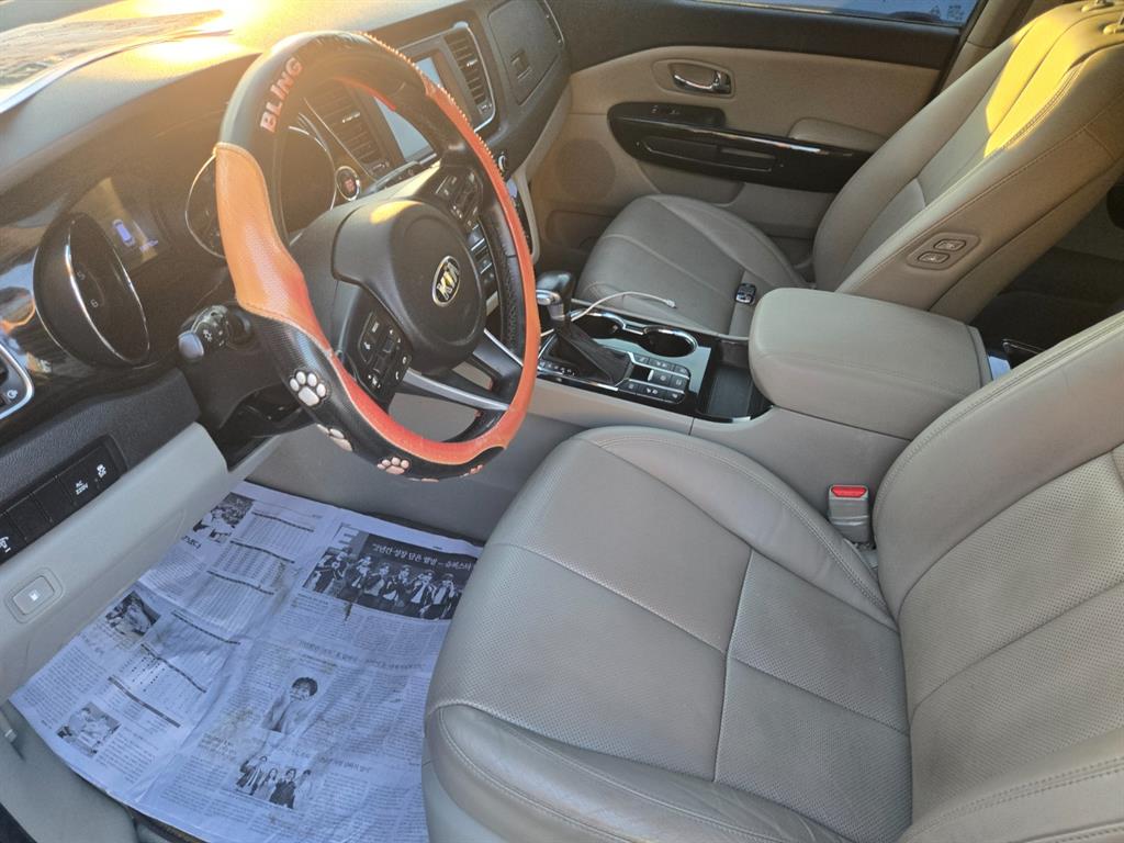 KIA Carnival 2019 Negro - Importación desde Corea - HF Imports Iquique - Foto 14