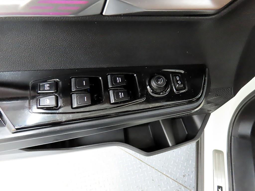 Ssangyong Torres - Vista 11