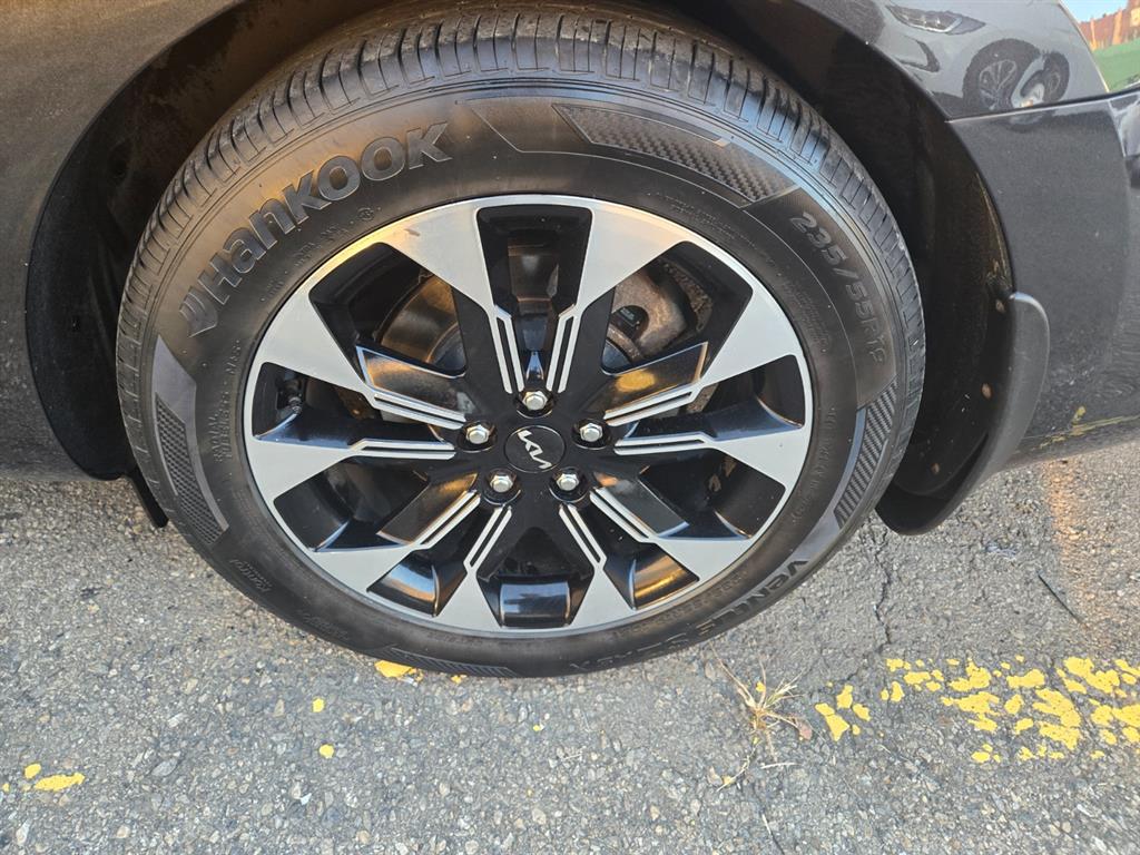 KIA Carnival - Vista 5