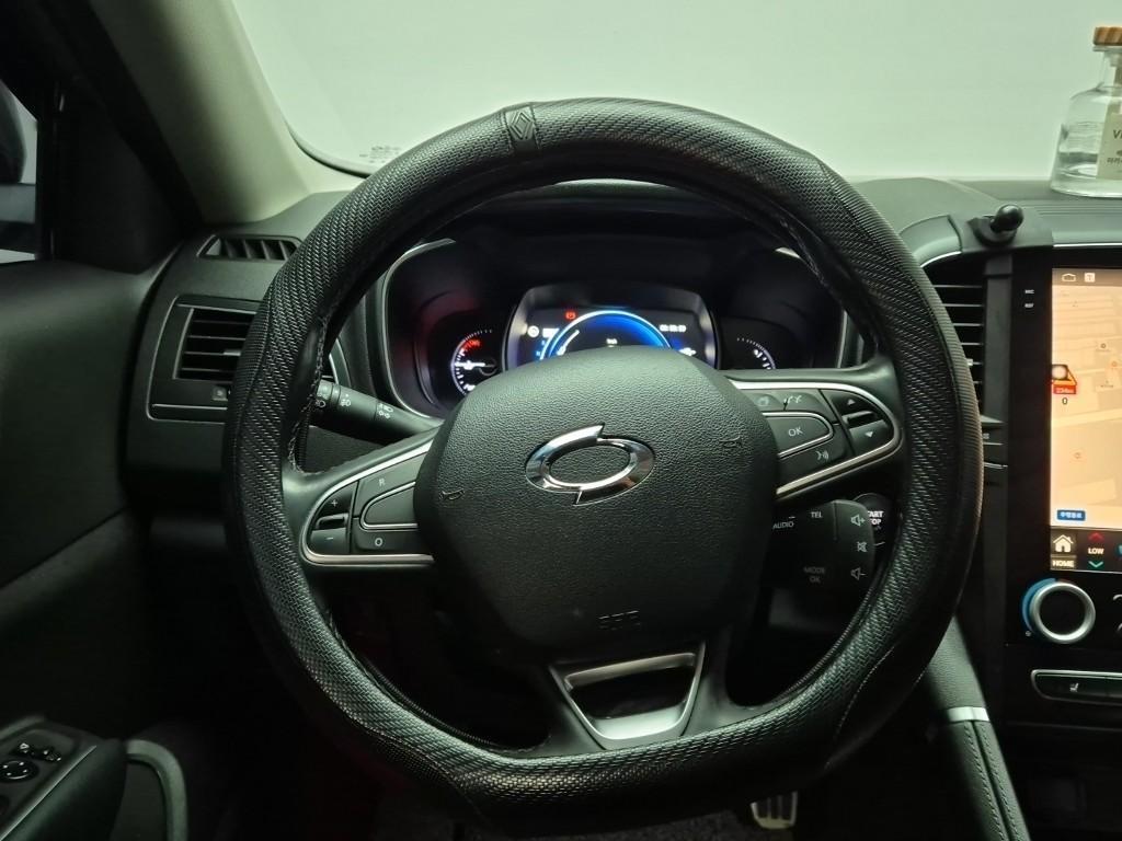 SAMSUNG QM6 - Vista 9