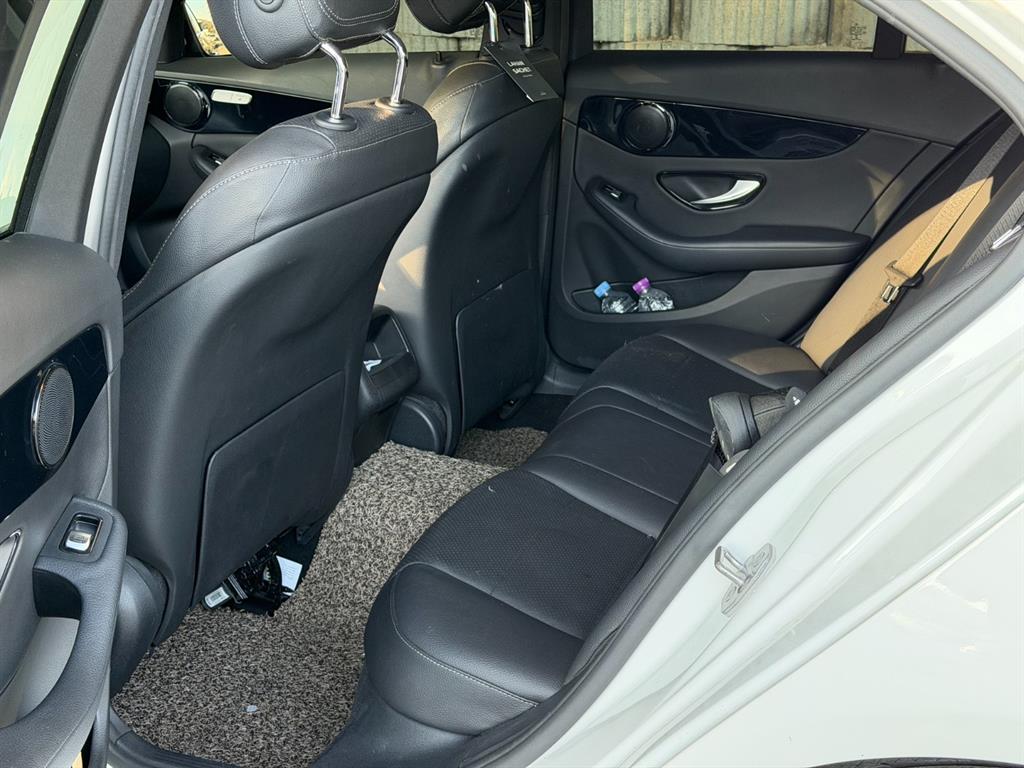 Mercedes Benz C Class - Vista 7