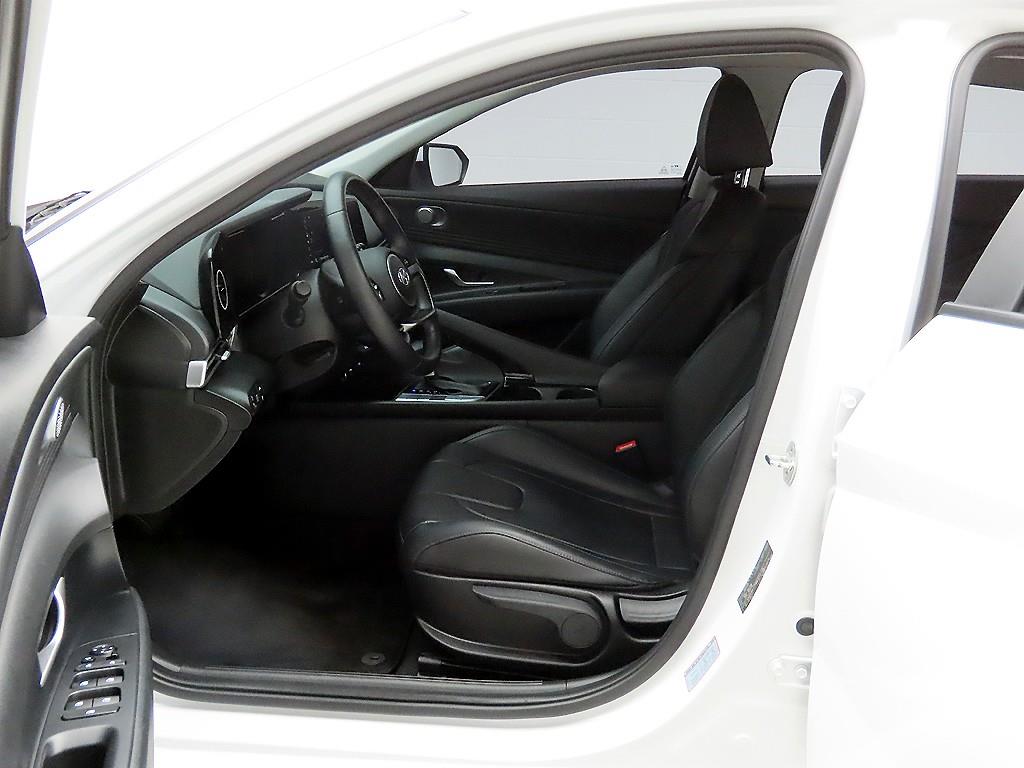 HYUNDAI Avante 2021 Blanco - Importación desde Corea - HF Imports Iquique - Foto 13