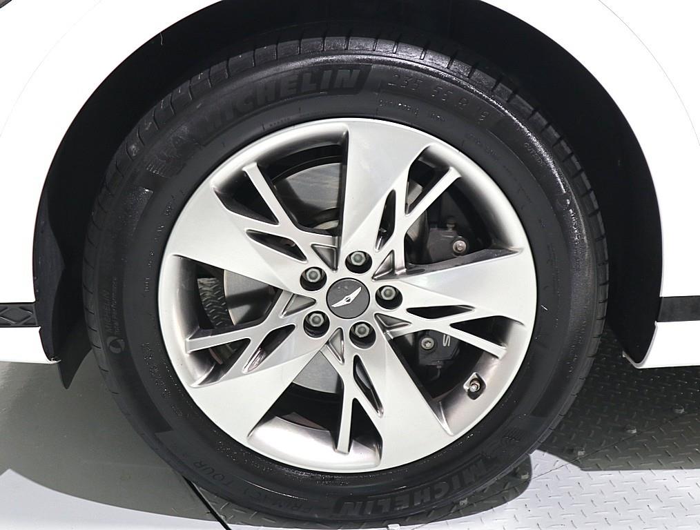 Genesis GV70 - Vista 7