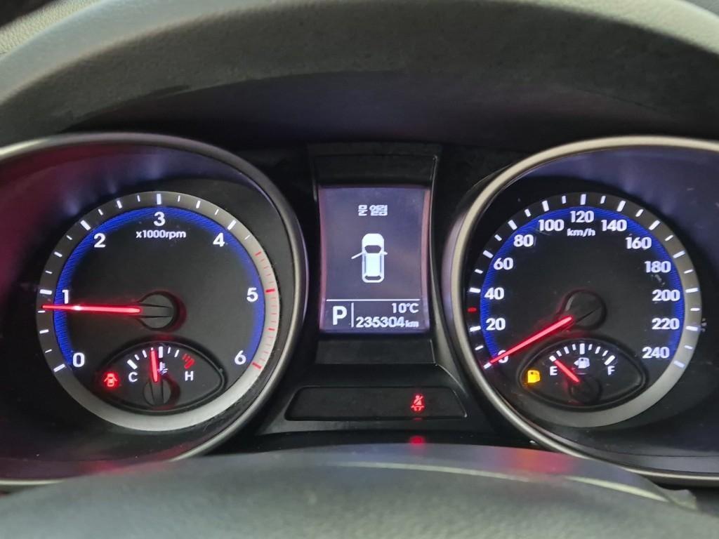 HYUNDAI Santa Fe - Vista 6