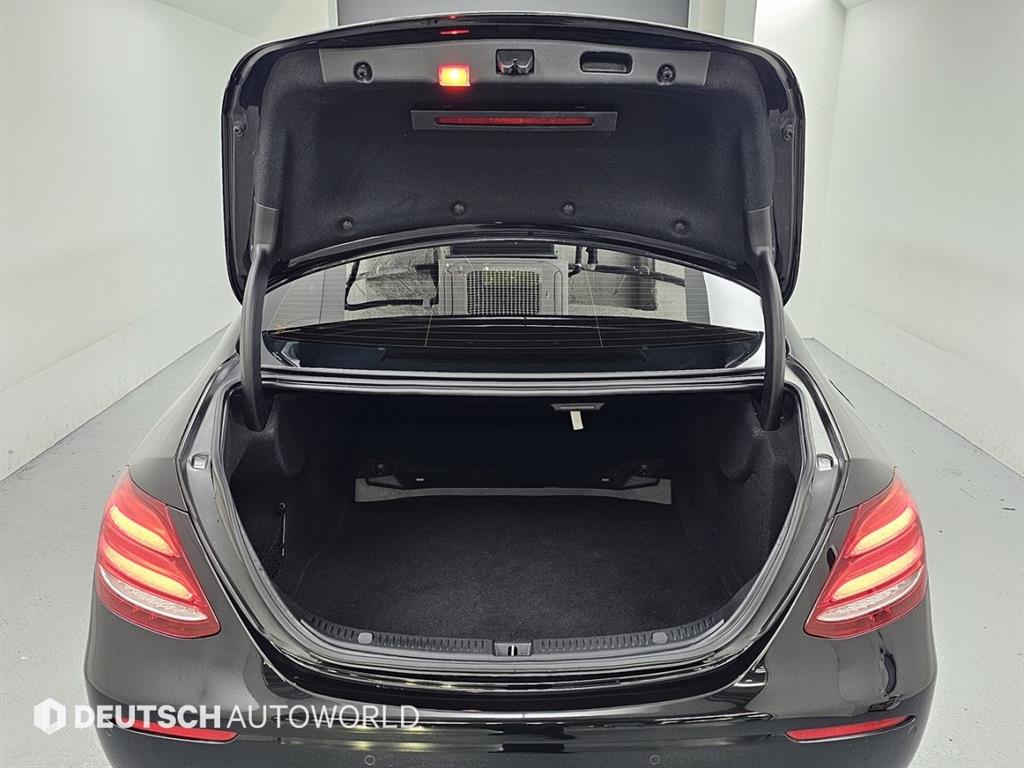Mercedes Benz E class 2017 Negro - Importación desde Corea - HF Imports Iquique - Foto 20