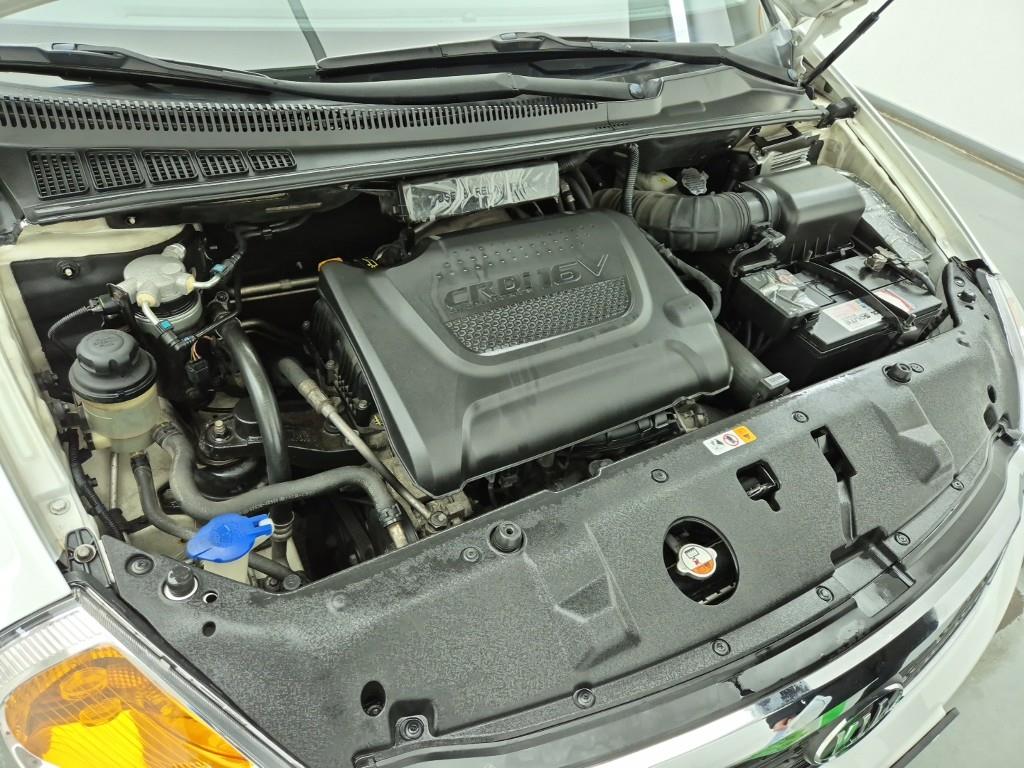 KIA Carnival - Vista 6