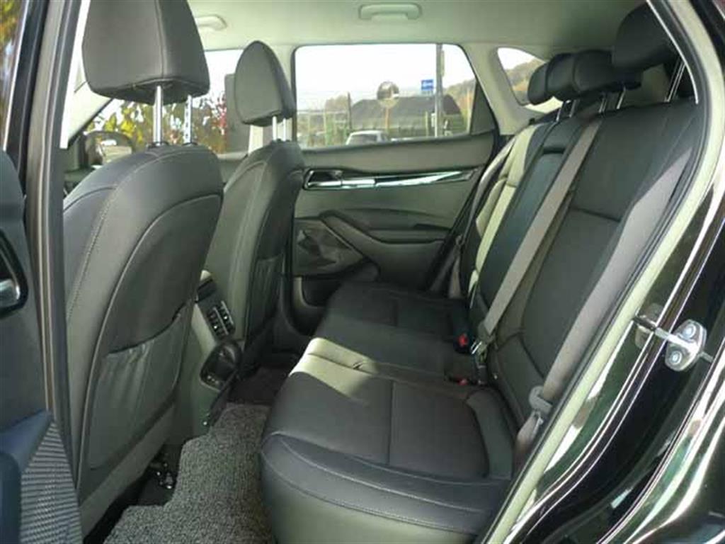 KIA Seltos - Vista 8