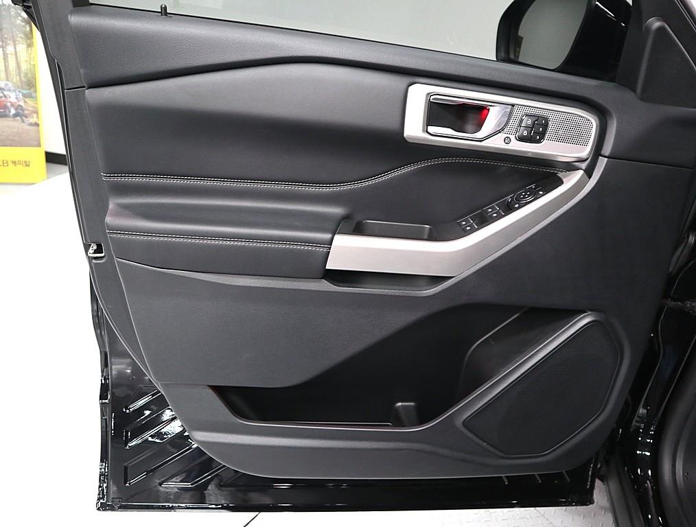 Ford Explorer - Vista 8