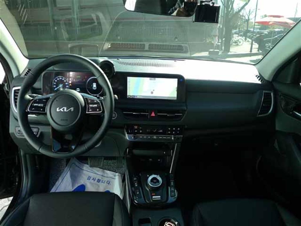 KIA Seltos - Vista 5