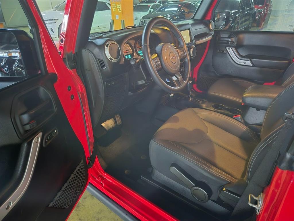 Jeep Wrangler - Vista 11