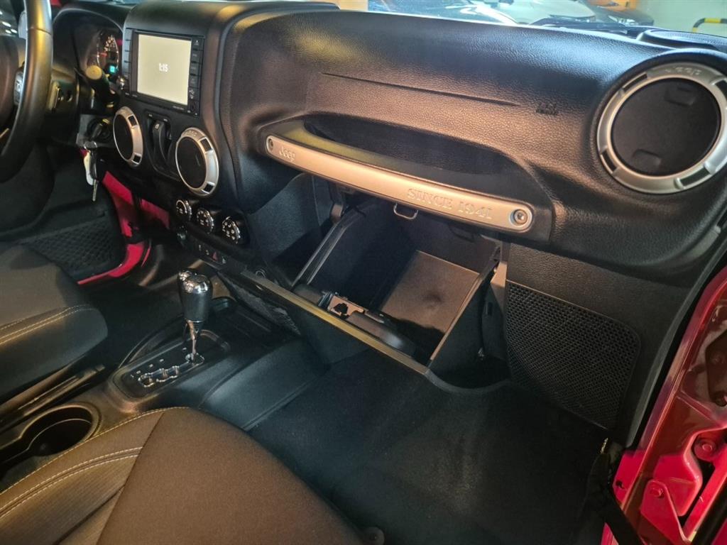 Jeep Wrangler 2017 Rojo - Importación desde Corea - HF Imports Iquique - Foto 14