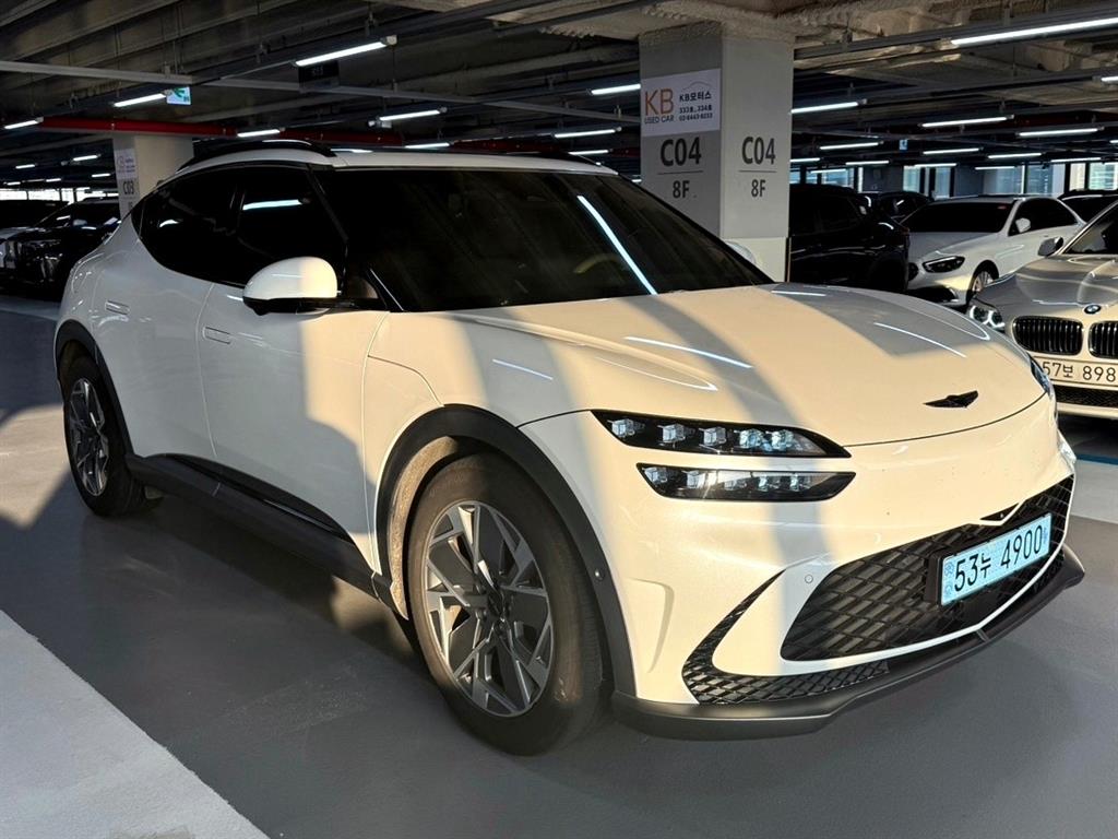 Genesis GV60 - Vista 5