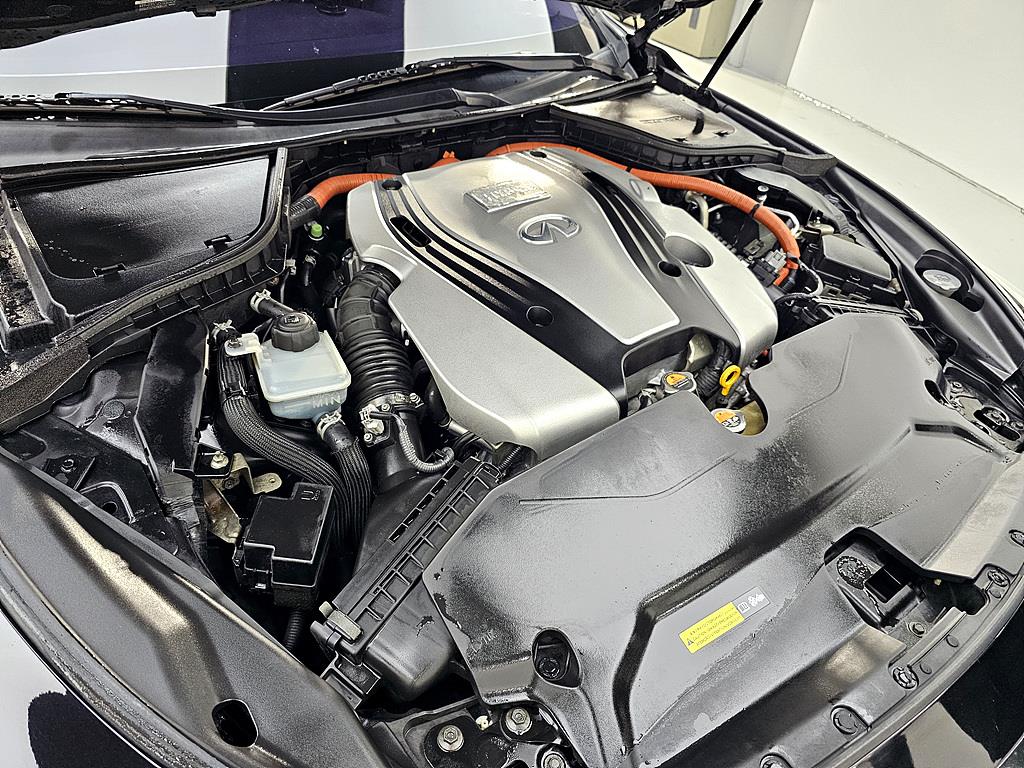 Infiniti Q - Vista 6