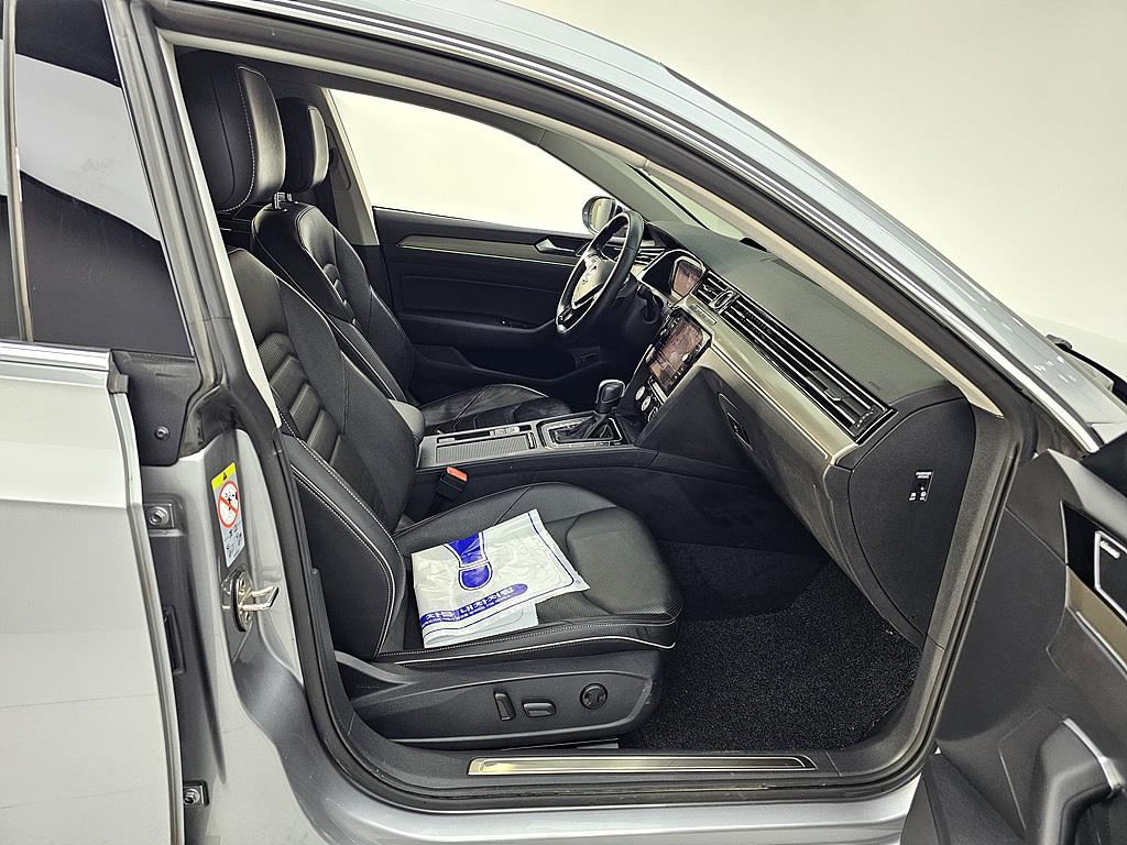 Volkswagen Arteon - Vista 11