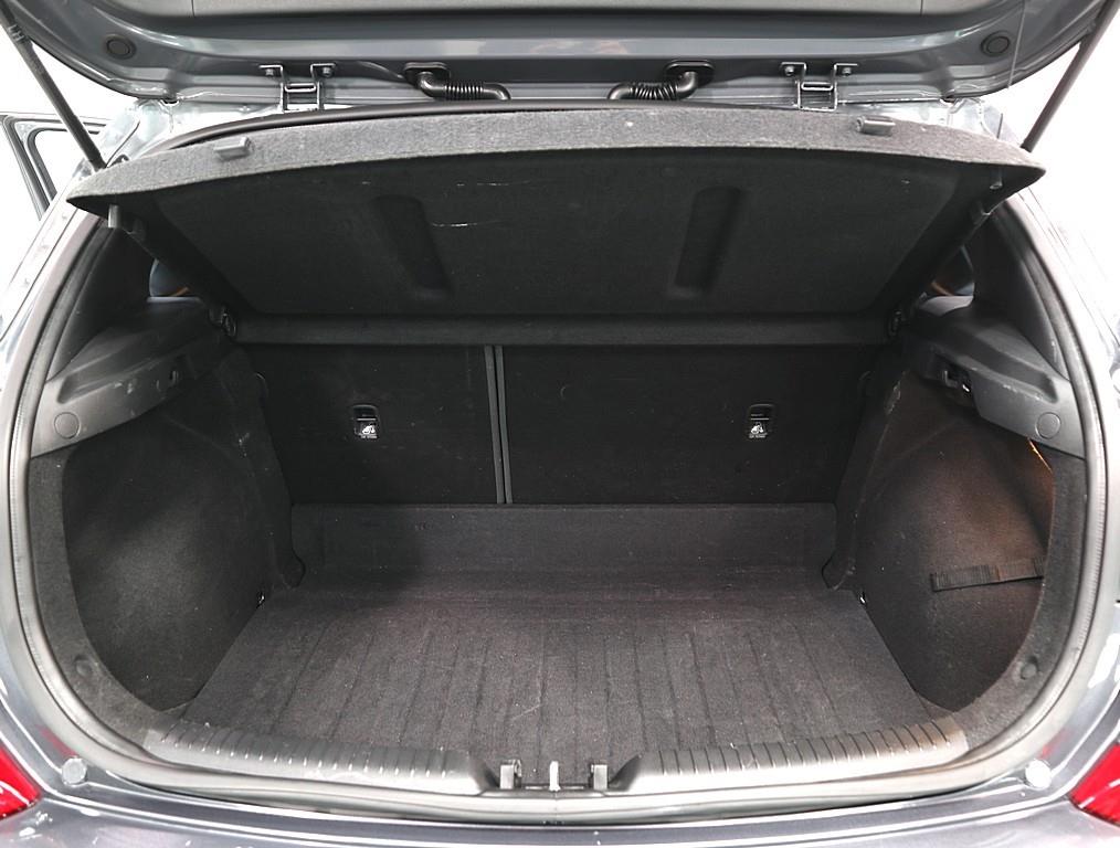 HYUNDAI i30 2018 Gris - Importación desde Corea - HF Imports Iquique - Foto 17