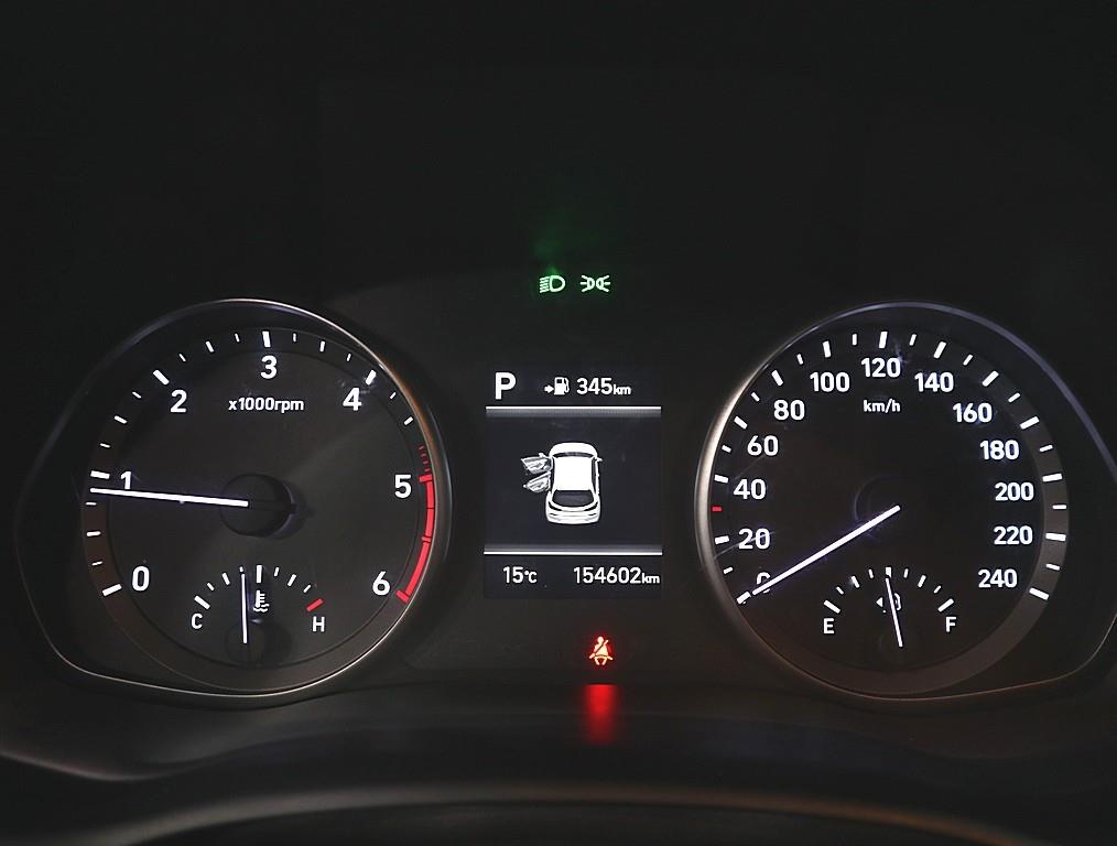 HYUNDAI i30 - Vista 6