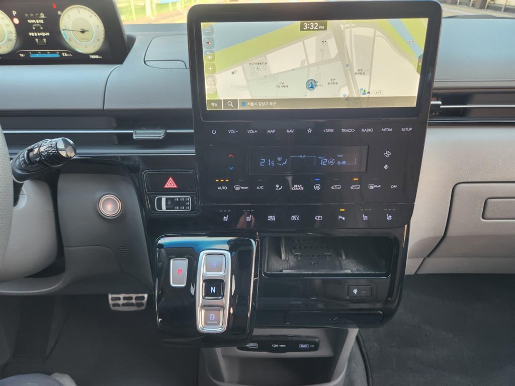 HYUNDAI Staria 2022 Negro - Importación desde Corea - HF Imports Iquique - Foto 15